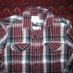 American Eagle Shirt Small Flannel Button Up Red Blk Plaid Long Sleeve Mens S
